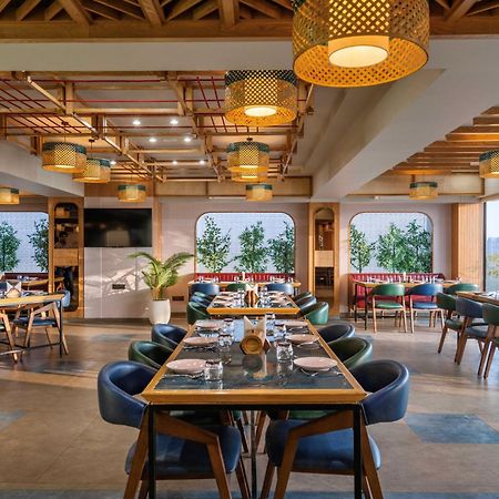 The Lemon Grass Hotel กันตินาการ์ ภายนอก รูปภาพ