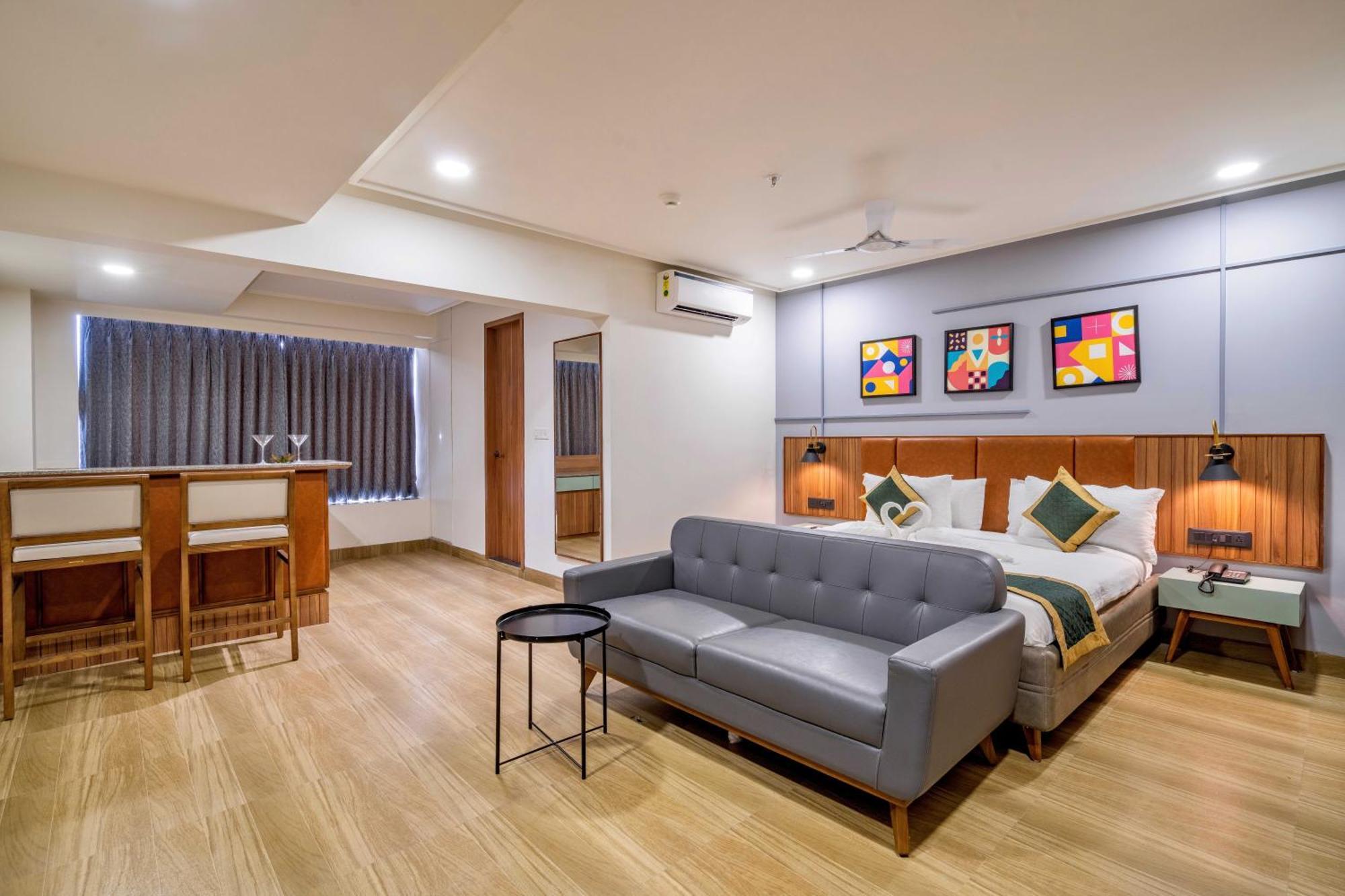 The Lemon Grass Hotel กันตินาการ์ ภายนอก รูปภาพ